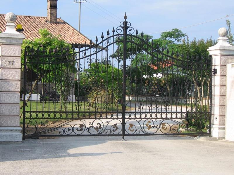 Carpenteria Gallo - Cancelli e recinzioni ferro battuto